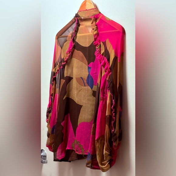 Chasing Unicorns Silk Chiffon Vibrant Pink and Brown Ruffle Blouse Size Medium - Picture 11 of 13